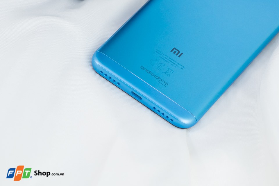 Xiaomi Mi A2 Lite 4GB-64GB